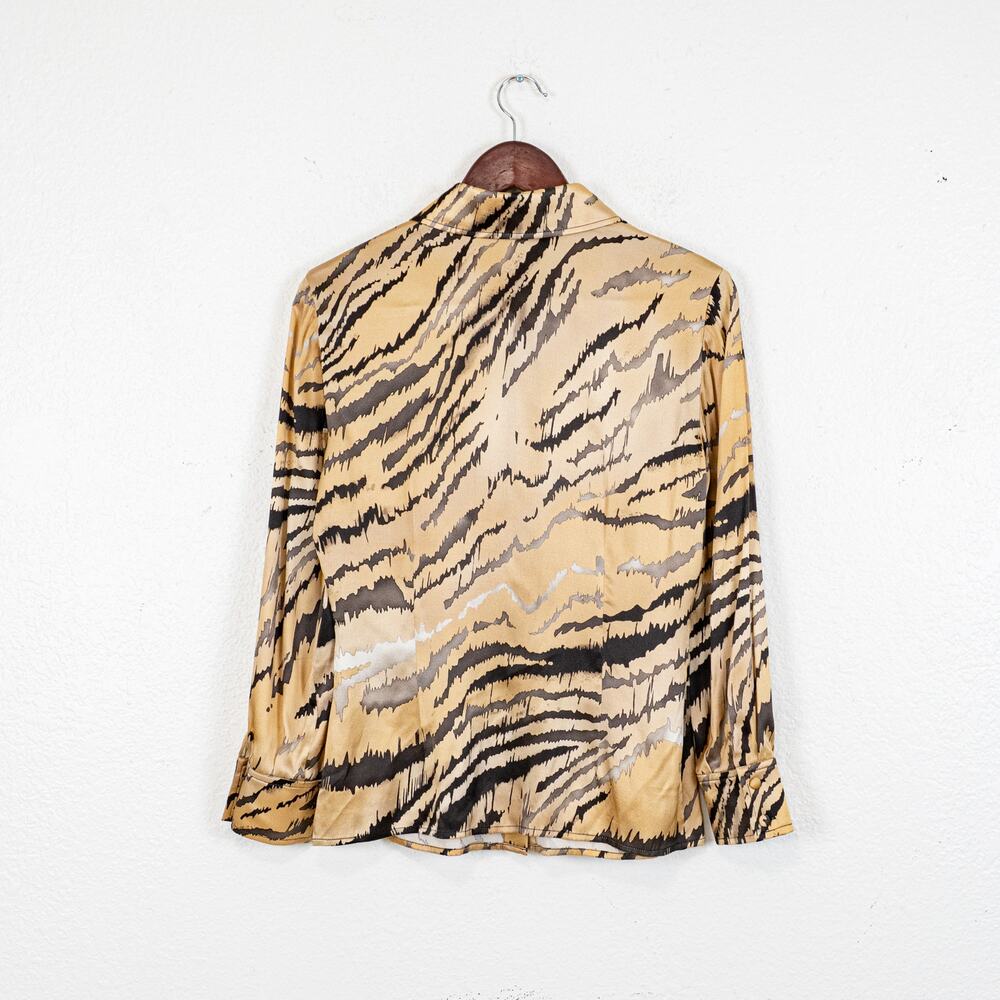 ST. John Women's Silk Tiger Print Blouse Long Sleeve size 4 - Picture 9 of 9